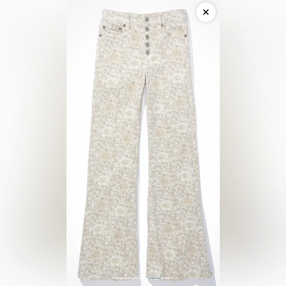 AMERICAN EAGLE | Next Level Floral Flare Jeans - Picture 2 of 6